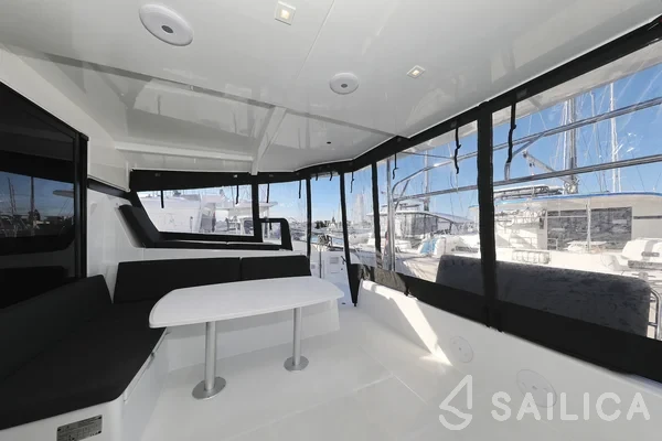 Lagoon 42 - Photo #91 Lagoon 42 - Yacht Charter Sailica