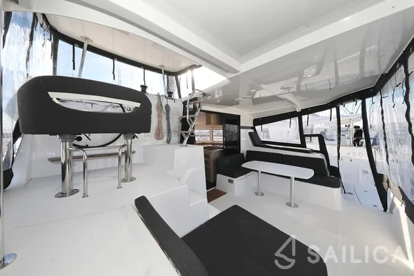 Lagoon 42 - Photo #68 Lagoon 42 - Yacht Charter Sailica