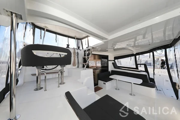 Lagoon 42 - Photo #69 Lagoon 42 - Yacht Charter Sailica