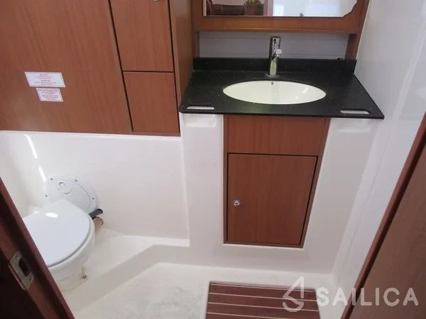 Bavaria 50 Cruiser - Yacht Charter Sailica