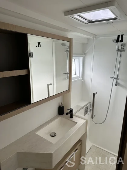 Lagoon 50 - Yacht Charter Sailica