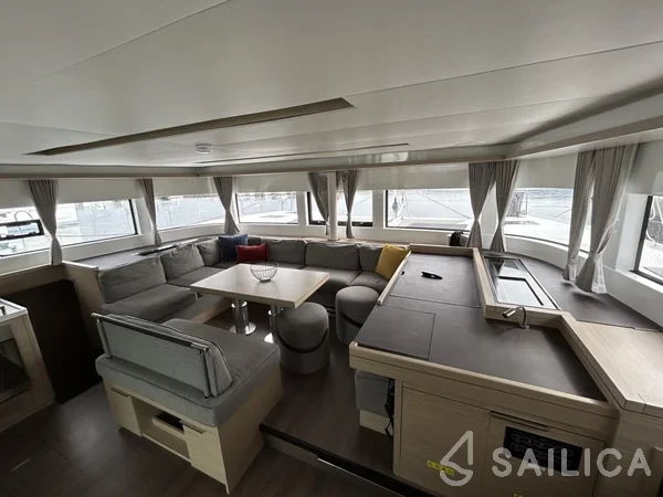 Lagoon 51 - Yacht Charter Sailica