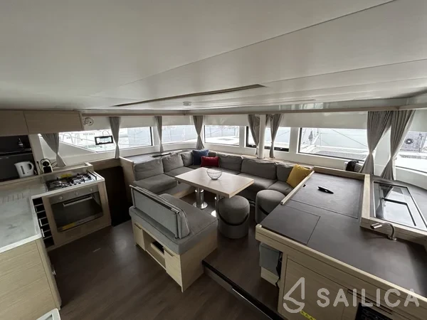 Lagoon 51 - Yacht Charter Sailica