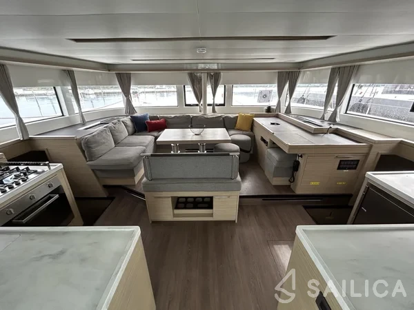 Lagoon 51 - Yacht Charter Sailica