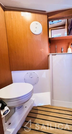 Bavaria C38 - Yacht Charter Sailica