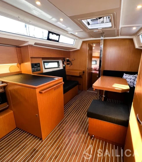 Bavaria C38 - Yacht Charter Sailica