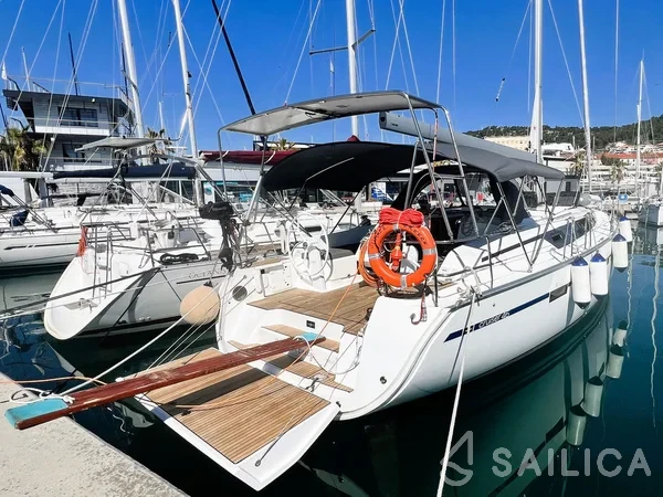 Bavaria 46 Cruiser - Yacht Charter Sailica