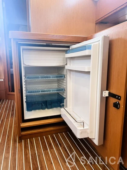 Bavaria 46 Cruiser - Yacht Charter Sailica