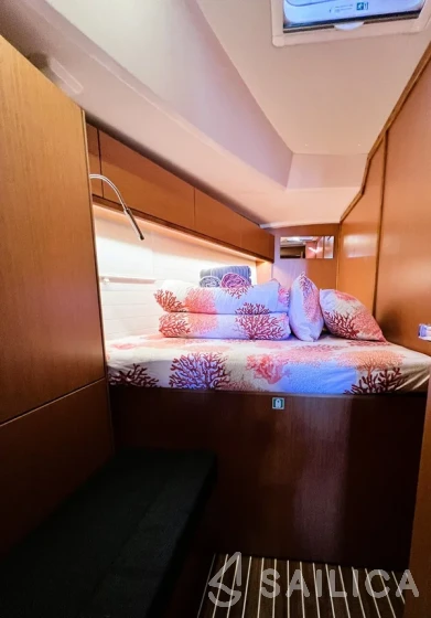 Bavaria 46 Cruiser - Yacht Charter Sailica