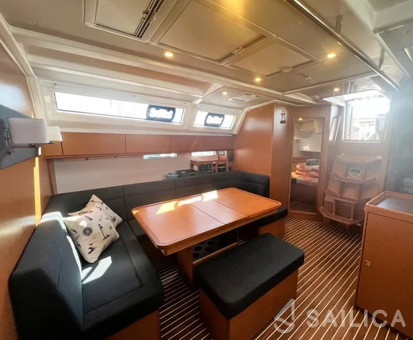 Bavaria 46 Cruiser - Yacht Charter Sailica