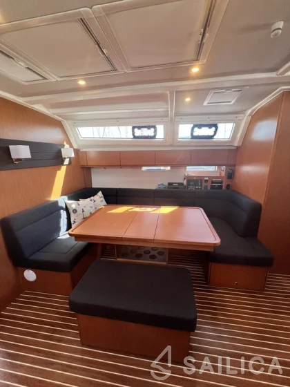Bavaria 46 Cruiser - Yacht Charter Sailica