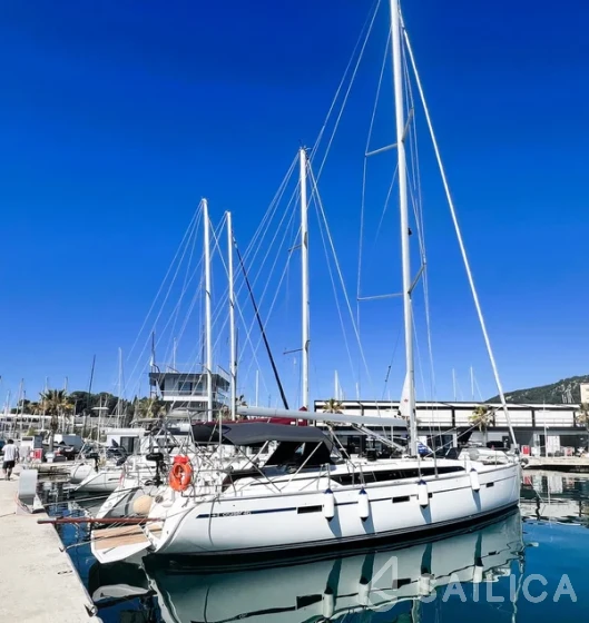 Bavaria 46 Cruiser - Yacht Charter Sailica