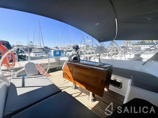 Bavaria 46 Cruiser - Yacht Charter Sailica