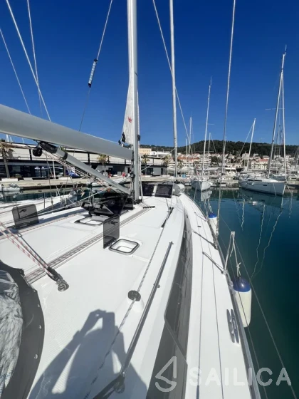 Bavaria 46 Cruiser - Yacht Charter Sailica