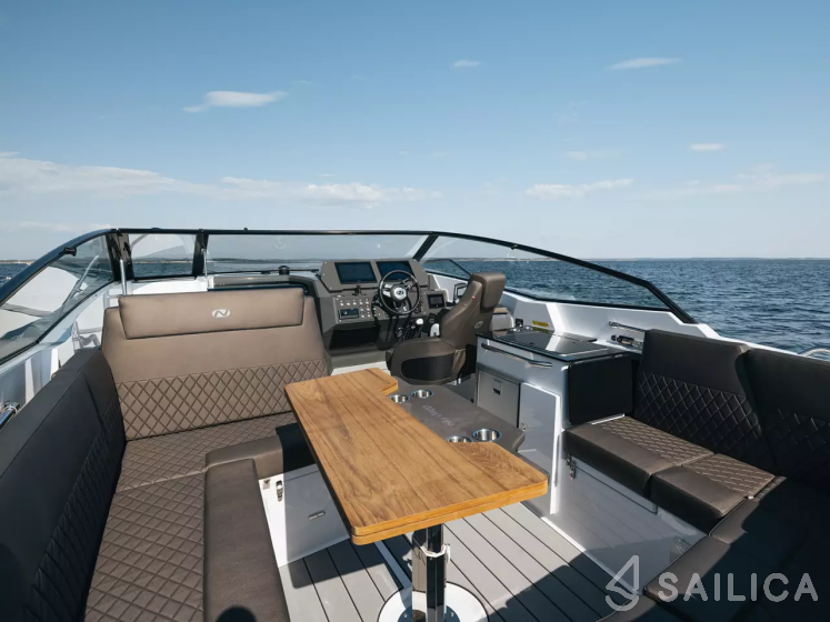 Noblesse 830 - Yacht Charter Sailica