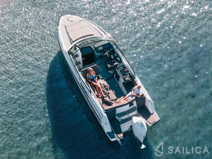 Noblesse 830 - Yacht Charter Sailica