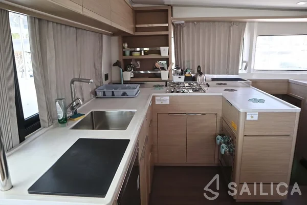 Lagoon 46  - Yacht Charter Sailica