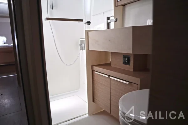 Lagoon 46  - Yacht Charter Sailica