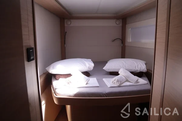 Lagoon 46  - Yacht Charter Sailica