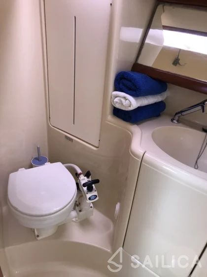 Dufour 365 GL - Yacht Charter Sailica