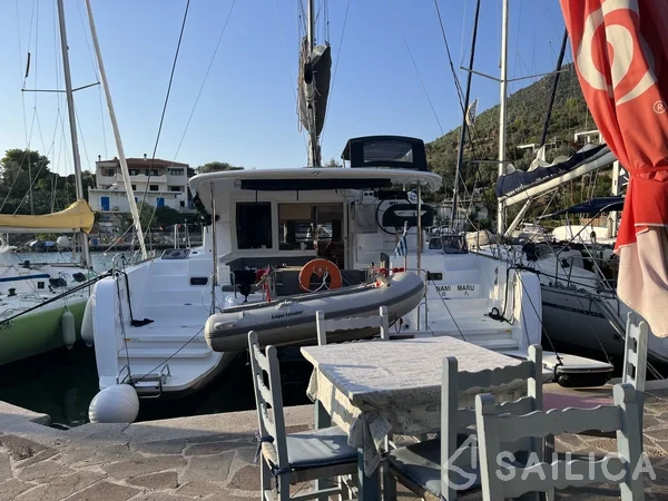 Lagoon 40 - Yacht Charter Sailica