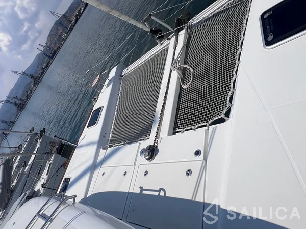 Lagoon 40 - Yacht Charter Sailica