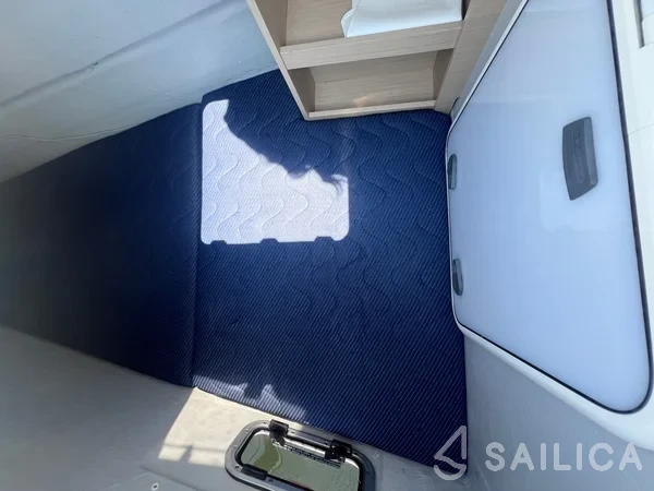 Lagoon 40 - Yacht Charter Sailica