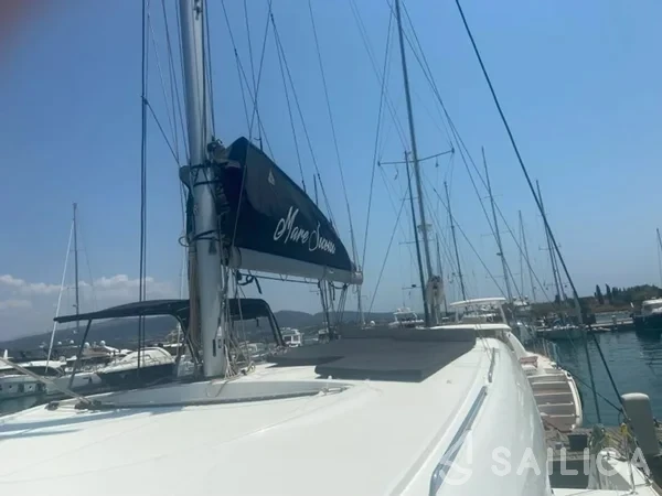 Lagoon 40 - Yacht Charter Sailica