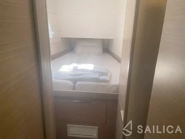 Lagoon 40 - Yacht Charter Sailica