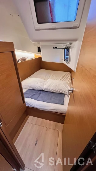 Sun Odyssey 410 - Yacht Charter Sailica