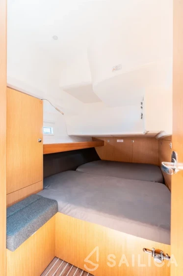 Bavaria 46 Cruiser - Yacht Charter Sailica