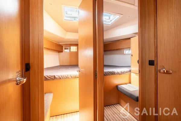 Bavaria 46 Cruiser - Yacht Charter Sailica