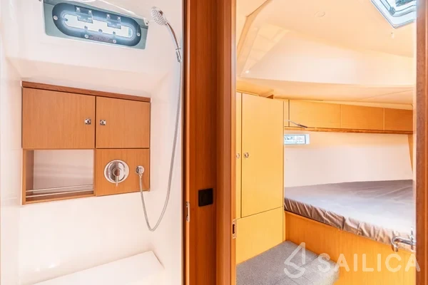 Bavaria 46 Cruiser - Yacht Charter Sailica