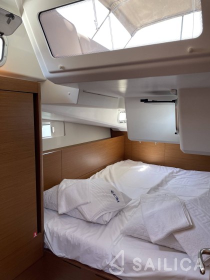 Sun Odyssey 490 - Yacht Charter Sailica