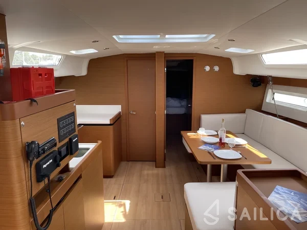 Sun Odyssey 490 - Yacht Charter Sailica