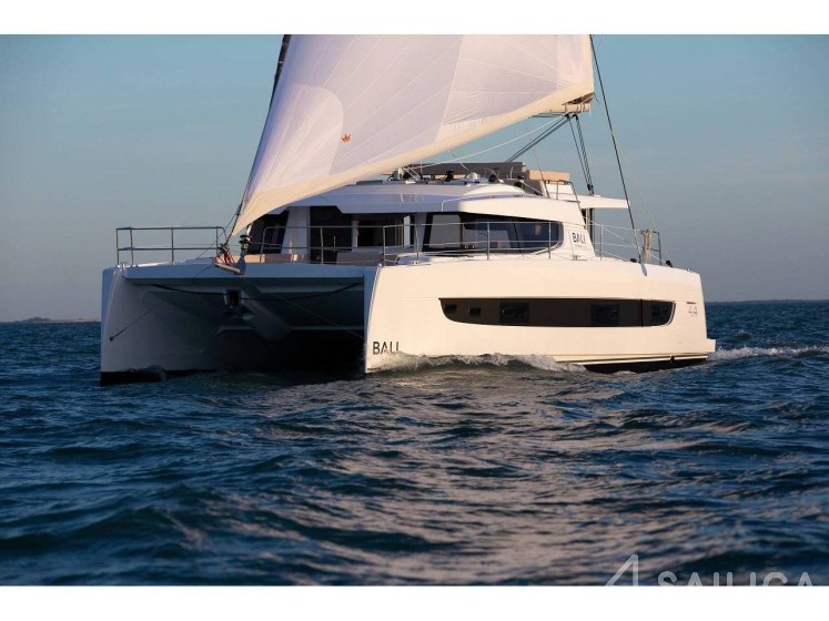 Bali 4.4 - Yacht Charter Sailica
