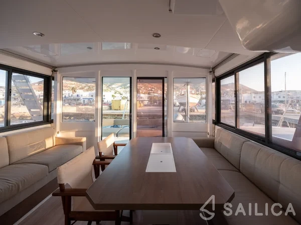 Bali 4.4 - Yacht Charter Sailica