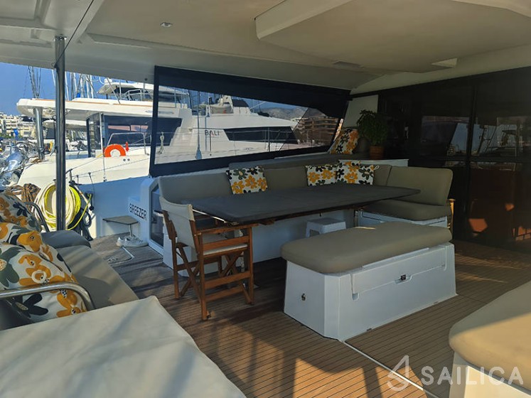 Aura 51 - Yacht Charter Sailica