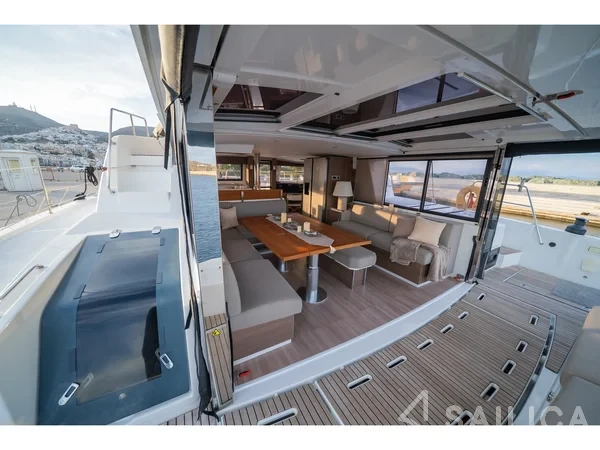 Bali 4.6 - Yacht Charter Sailica