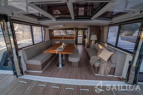 Bali 4.6 - Yacht Charter Sailica