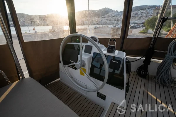 Bali 4.6 - Yacht Charter Sailica