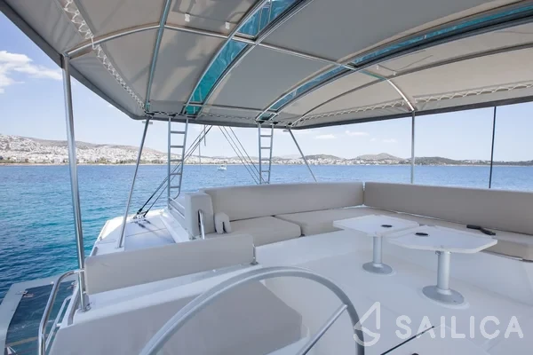 Bali 4.8  - Yacht Charter Sailica