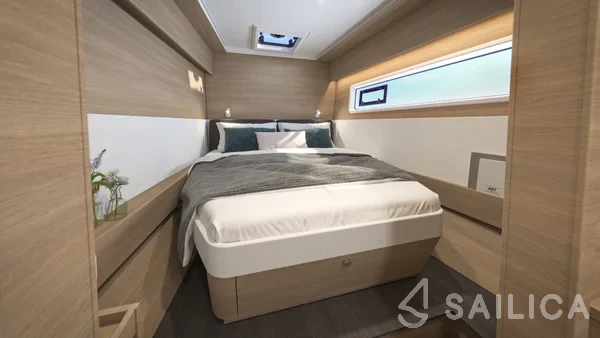 Lagoon 43 Power - Yacht Charter Sailica