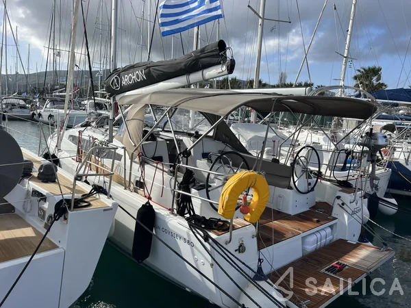 Sun Odyssey 380 - Yacht Charter Sailica