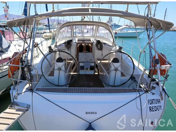 Bavaria 40 - Yacht Charter Sailica