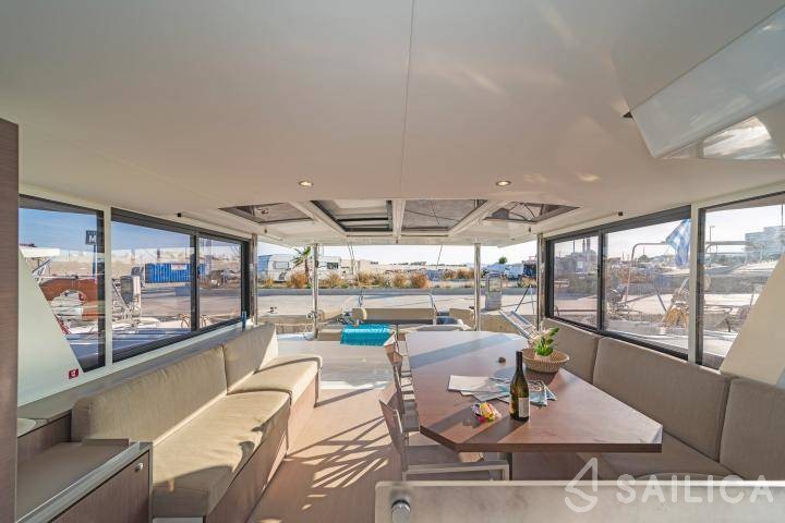 Bali 4.6 - Yacht Charter Sailica