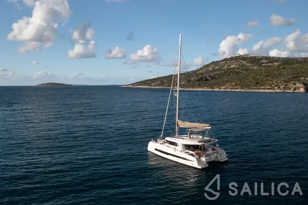 Cervetti 44 - Yacht Charter Sailica