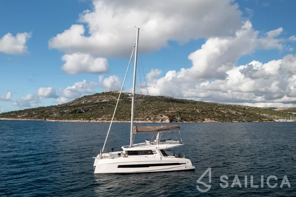 Cervetti 44 - Yacht Charter Sailica