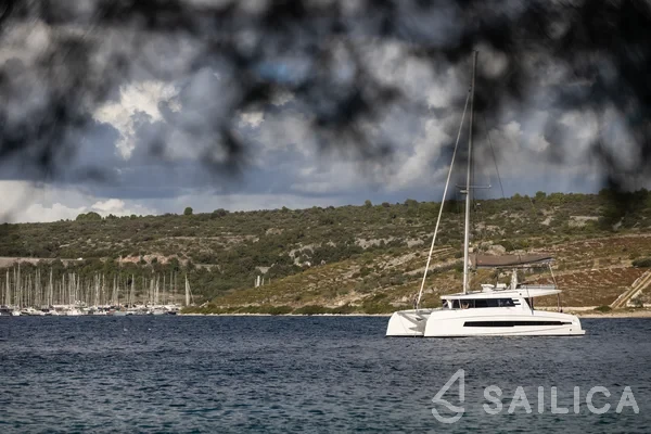 Cervetti 44 - Yacht Charter Sailica