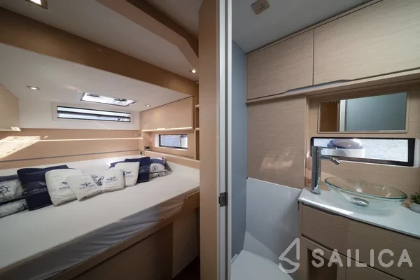 Cervetti 44 - Yacht Charter Sailica